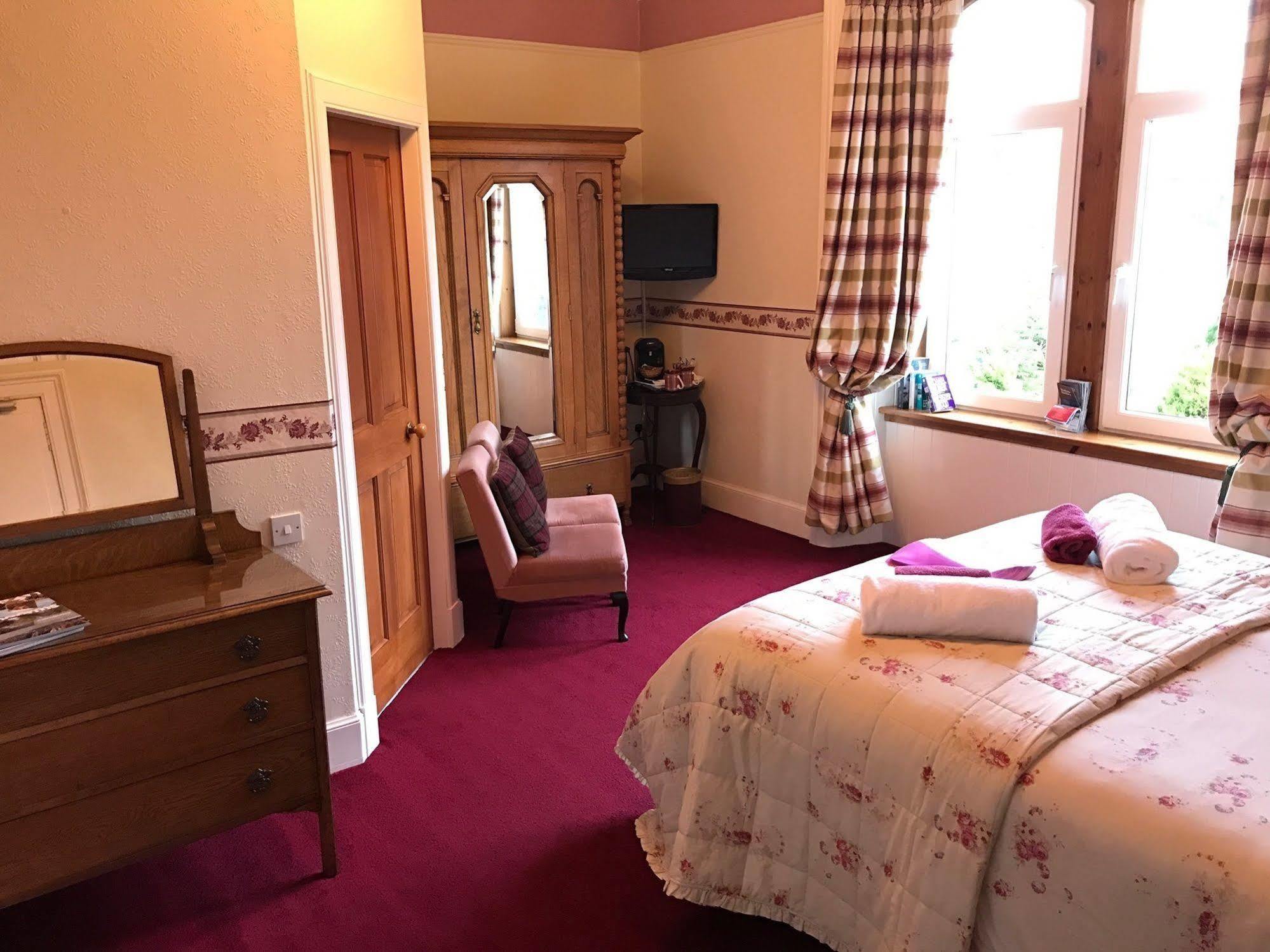 Rossmor Bed & Breakfast Grantown-on-Spey Eksteriør bilde