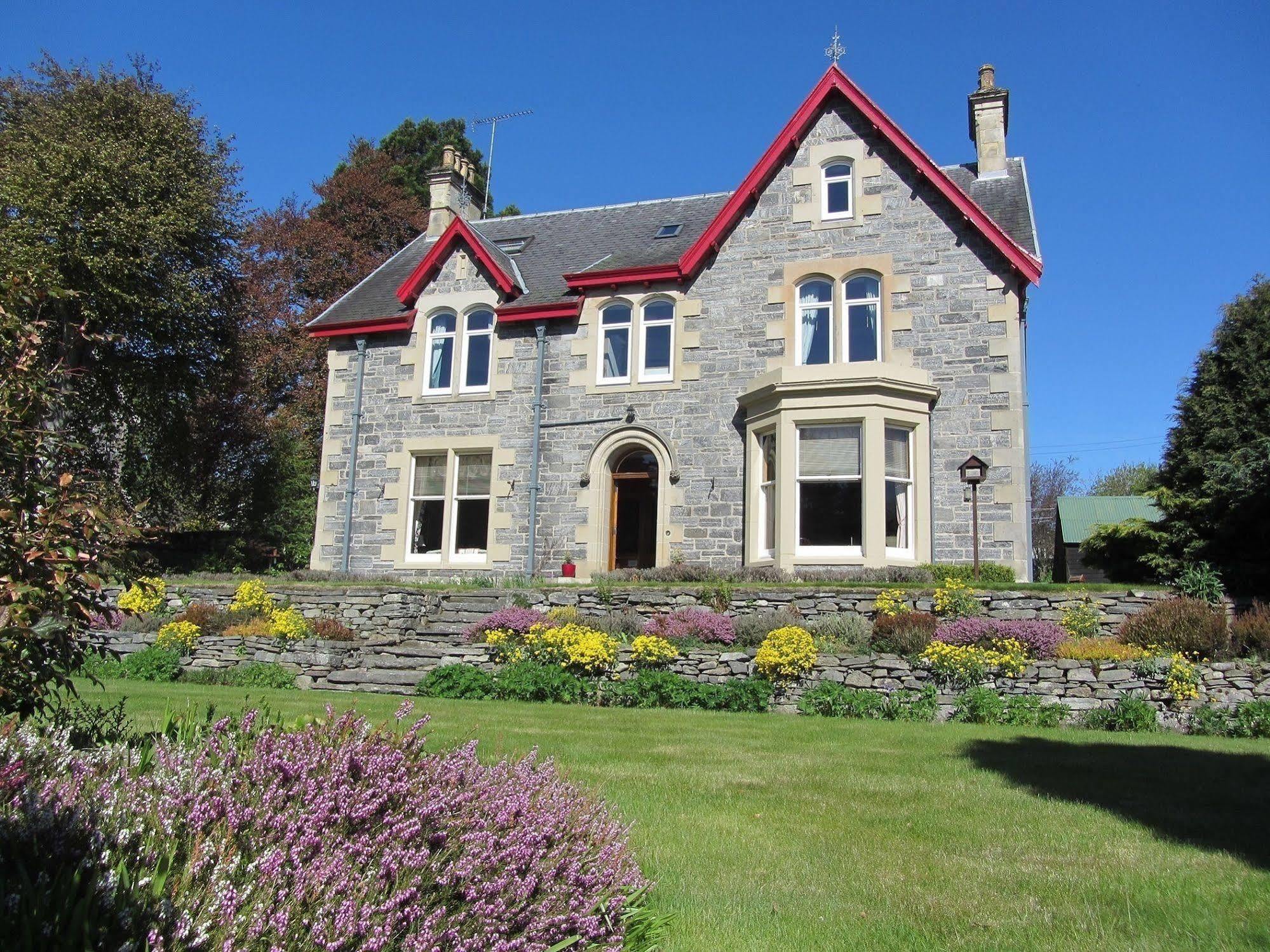 Rossmor Bed & Breakfast Grantown-on-Spey Eksteriør bilde